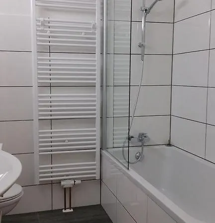 Lage! Im Herzen Von Einbeck! 3 Schlafzimmer, Garten! * Άινμπεκ