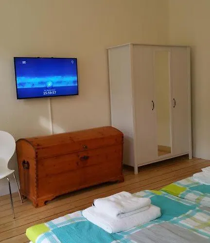 Apartment Exklusives 4* Im Herzen Von Einbeck! 3 Schlafzimmer, Garten! *